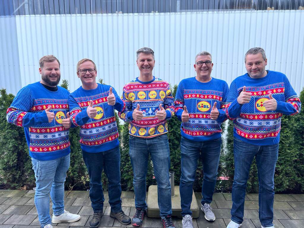 2022-11-18-Lidl-Weihnachtspullover-schaltec-gmbh (1)